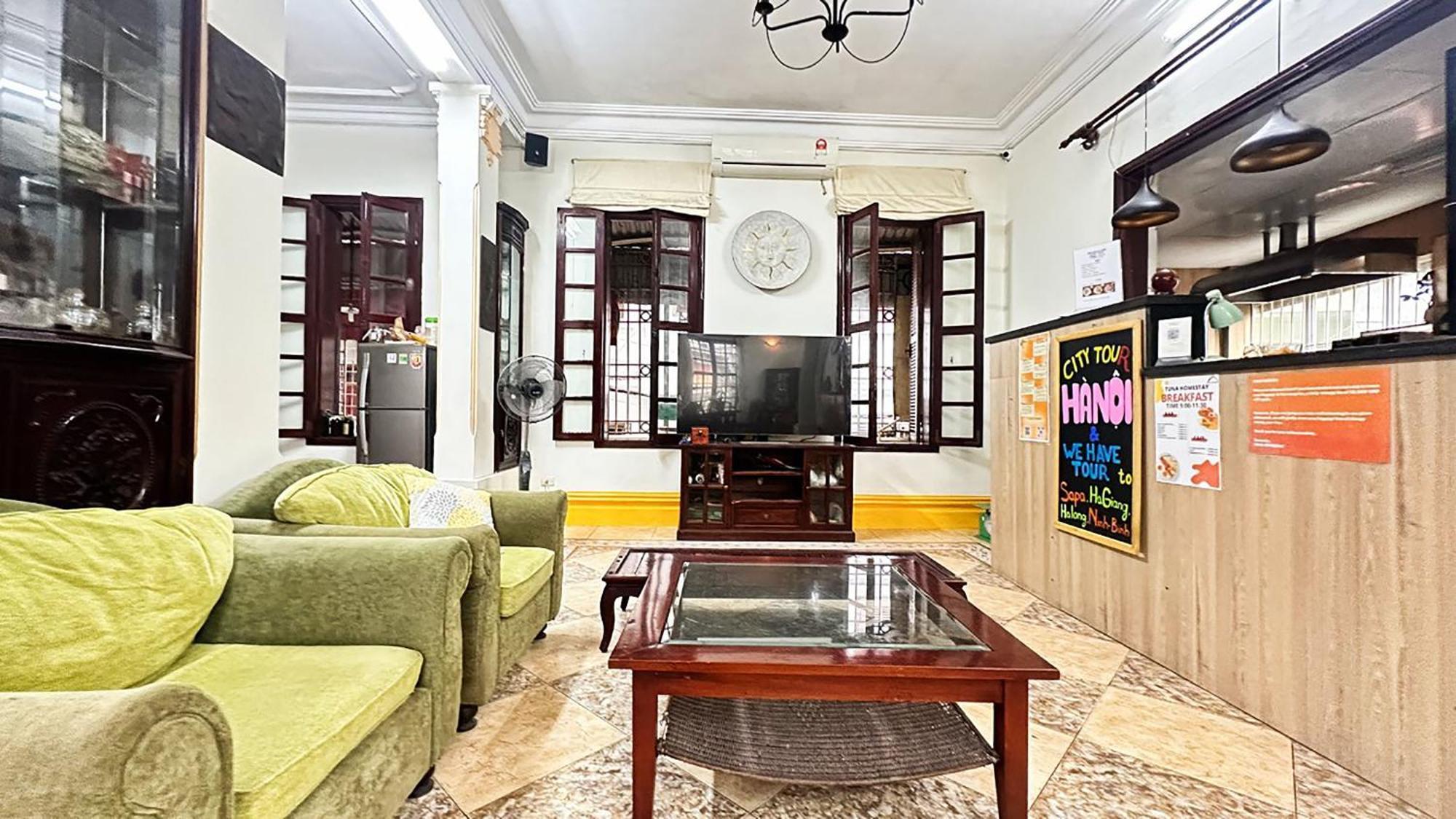 Tuna Homestay Hanoi & Experience Buitenkant foto